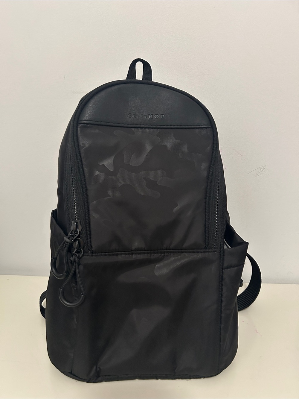 Skiphop || Paxwell Sling Bag